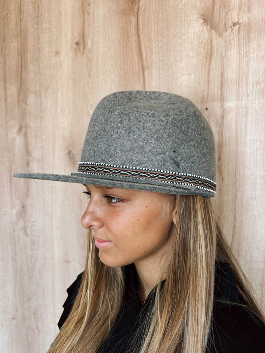 AGUSTINA - GORRA PRE-ORDEN