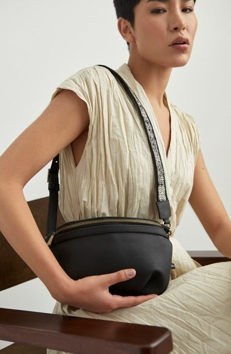 CESAR FANNY PACK
