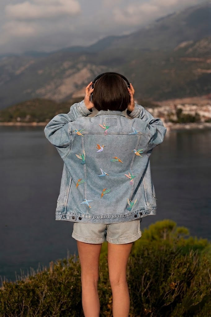 EMBROIDERY BIRDS