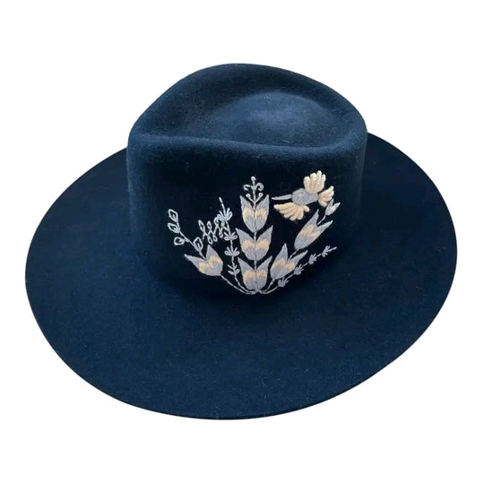 AGUSTINA - SOMBRERO DEL OESTE - PALLAY 2022