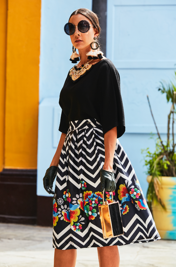 AGUSTINA - FALDA TRADICIONAL DE SATÉN ESTAMPADA