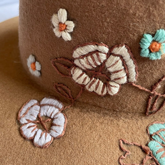 AGUSTINA - Gorro Oeste - HUAYTA