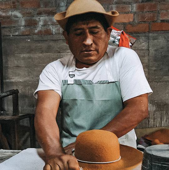 AGUSTINA - Gorro Oeste - HUAYTA